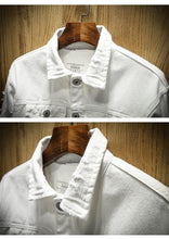 Load image into Gallery viewer, Vintage distressed denim jacket