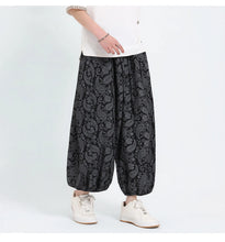 Load image into Gallery viewer, "Kurobara" flower harem pants