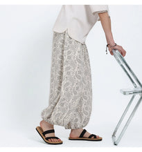 Load image into Gallery viewer, "Kurobara" flower harem pants