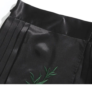 Embroidery bamboo horse face skirt