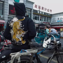 Load image into Gallery viewer, Hyper premium roaring tiger embroidery hoodie
