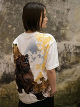 Load image into Gallery viewer, Hyper premium embroidery fierce bear sakura T-shirt