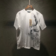 Load image into Gallery viewer, Hyper premium embroidery roosters T-shirt