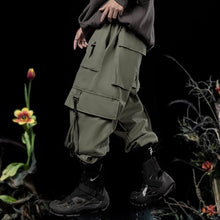 Load image into Gallery viewer, Suge tech cargo pants