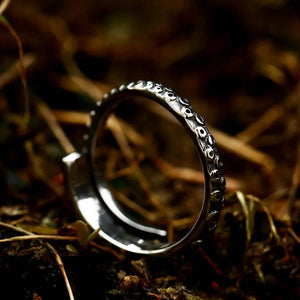 Octo-skull stainless steel ring