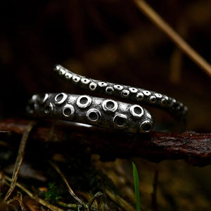 Octo-skull stainless steel ring