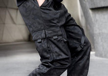 Load image into Gallery viewer, Dark carbon cargo pants