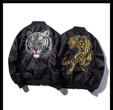 Load image into Gallery viewer, Tiger roar bomber jacket