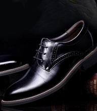 Load image into Gallery viewer, Men&#39;s Oxford pointed toe shoes