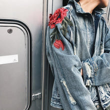 Load image into Gallery viewer, Rose petal embroidery denim jacket
