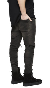 Distressed skinny ripped jeans